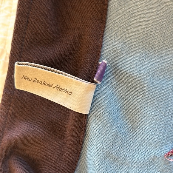 Ibex Merino Wool half zip top size medium - Picture 7 of 7